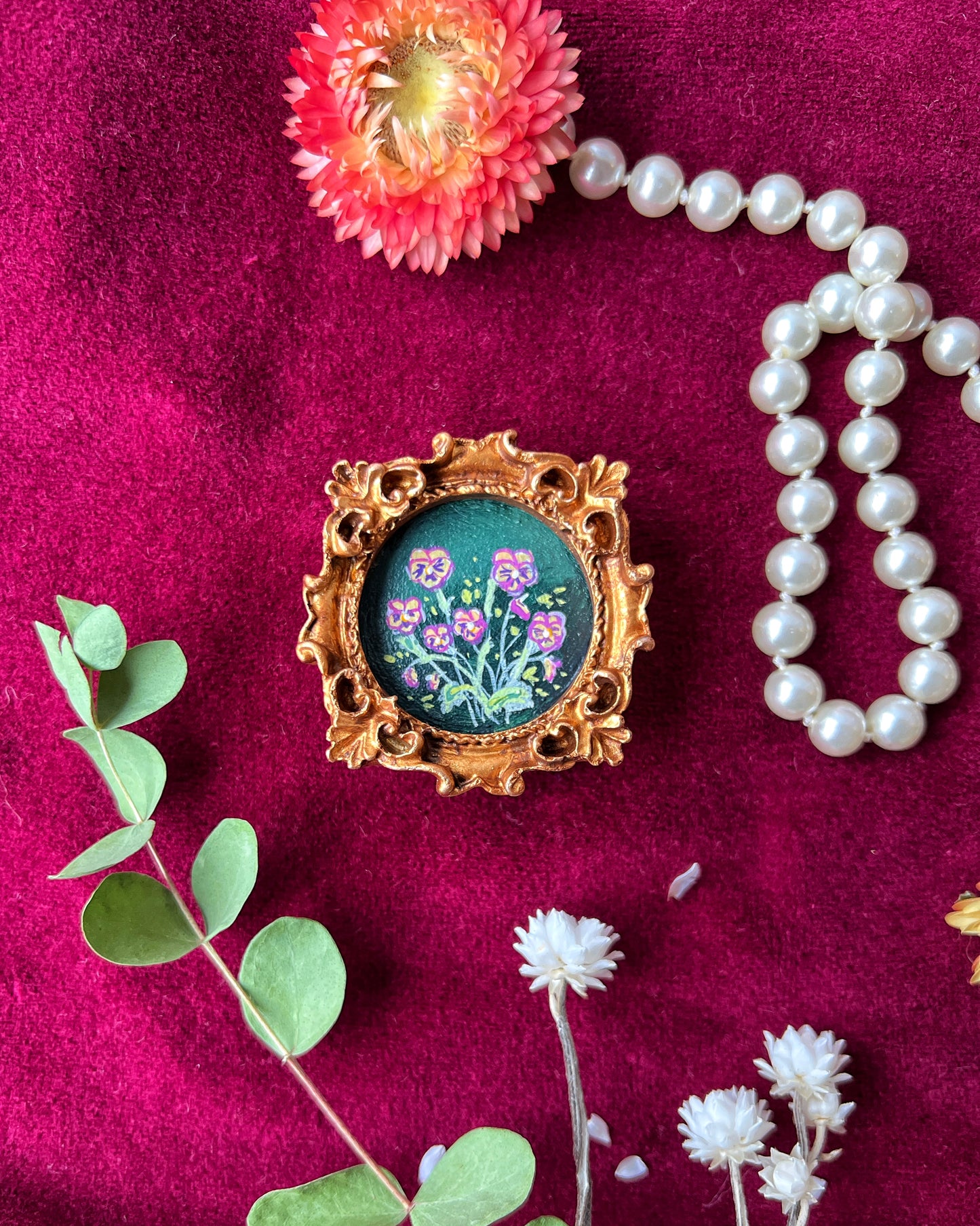 Vintage Pansy Floral Magnet