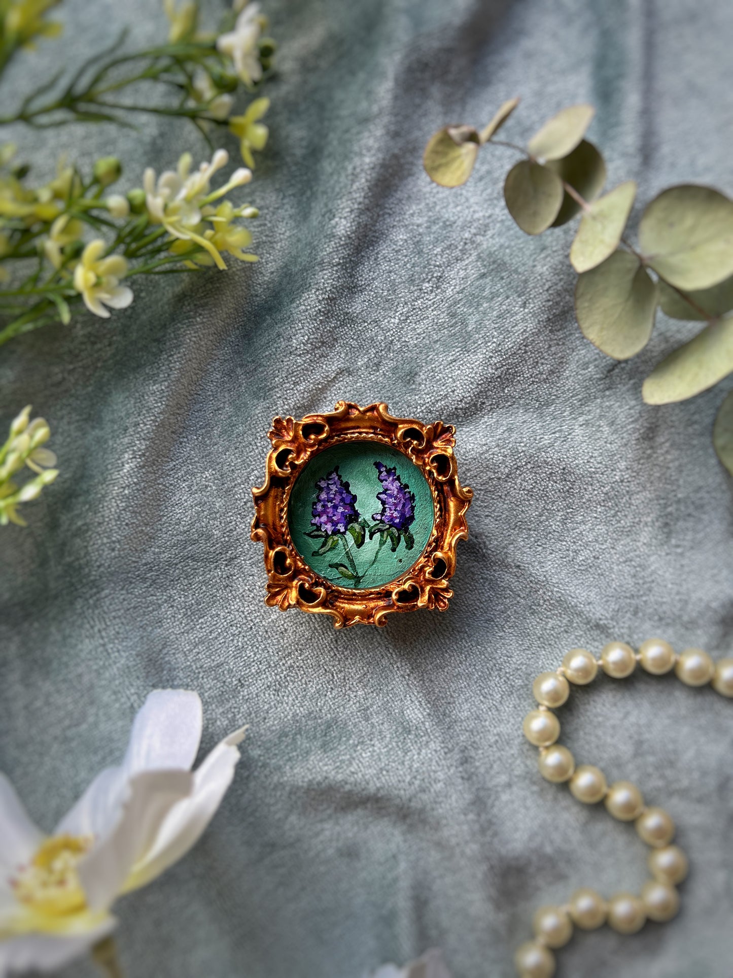 Circle Lilac Magnet