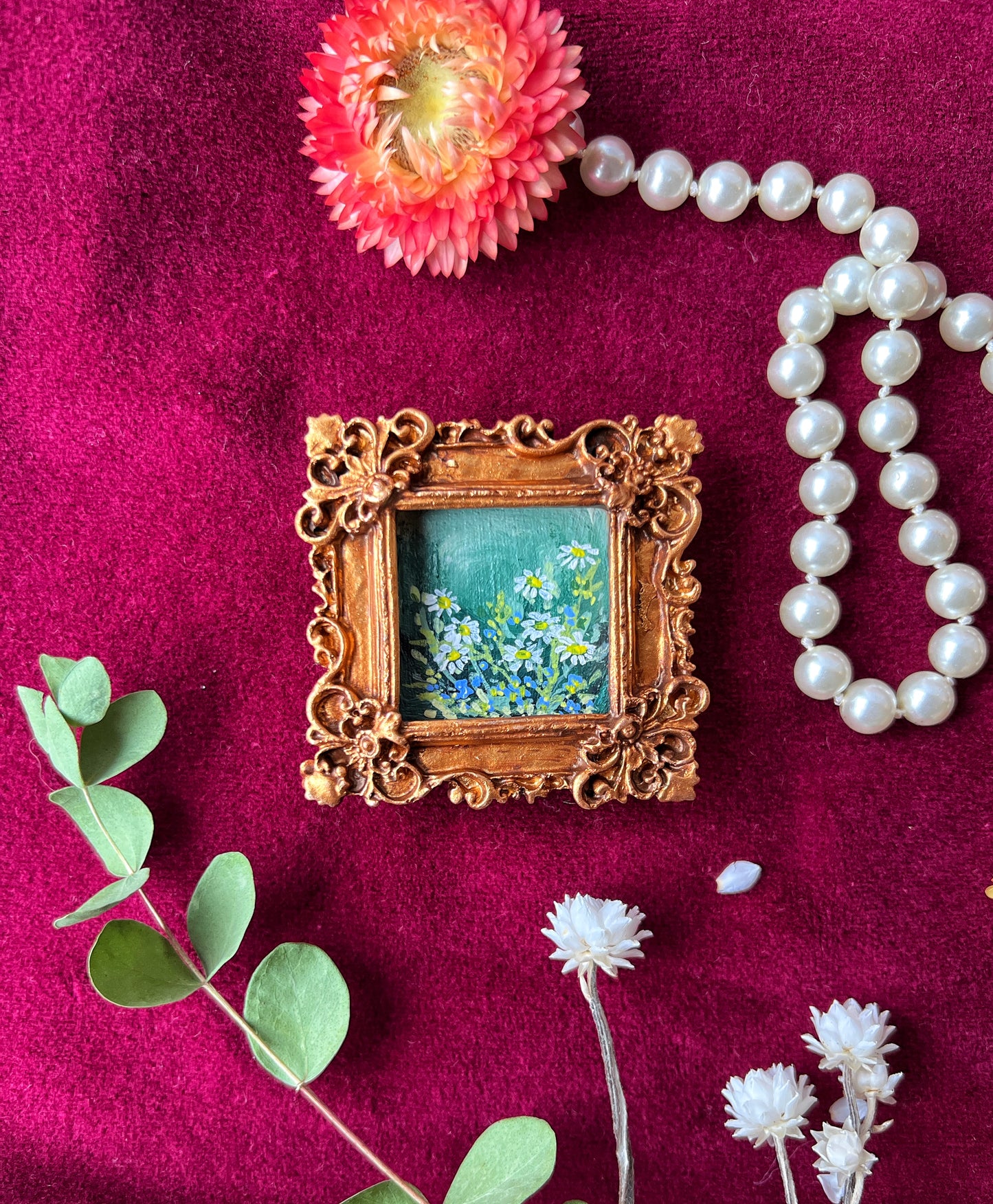 Daisies and Forget Me Not Floral Magnet