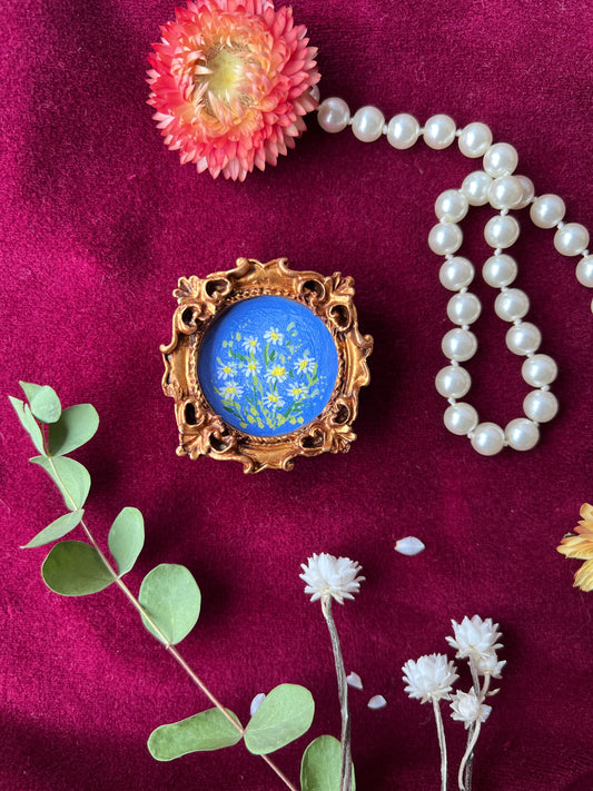 Daisy Floral Magnet