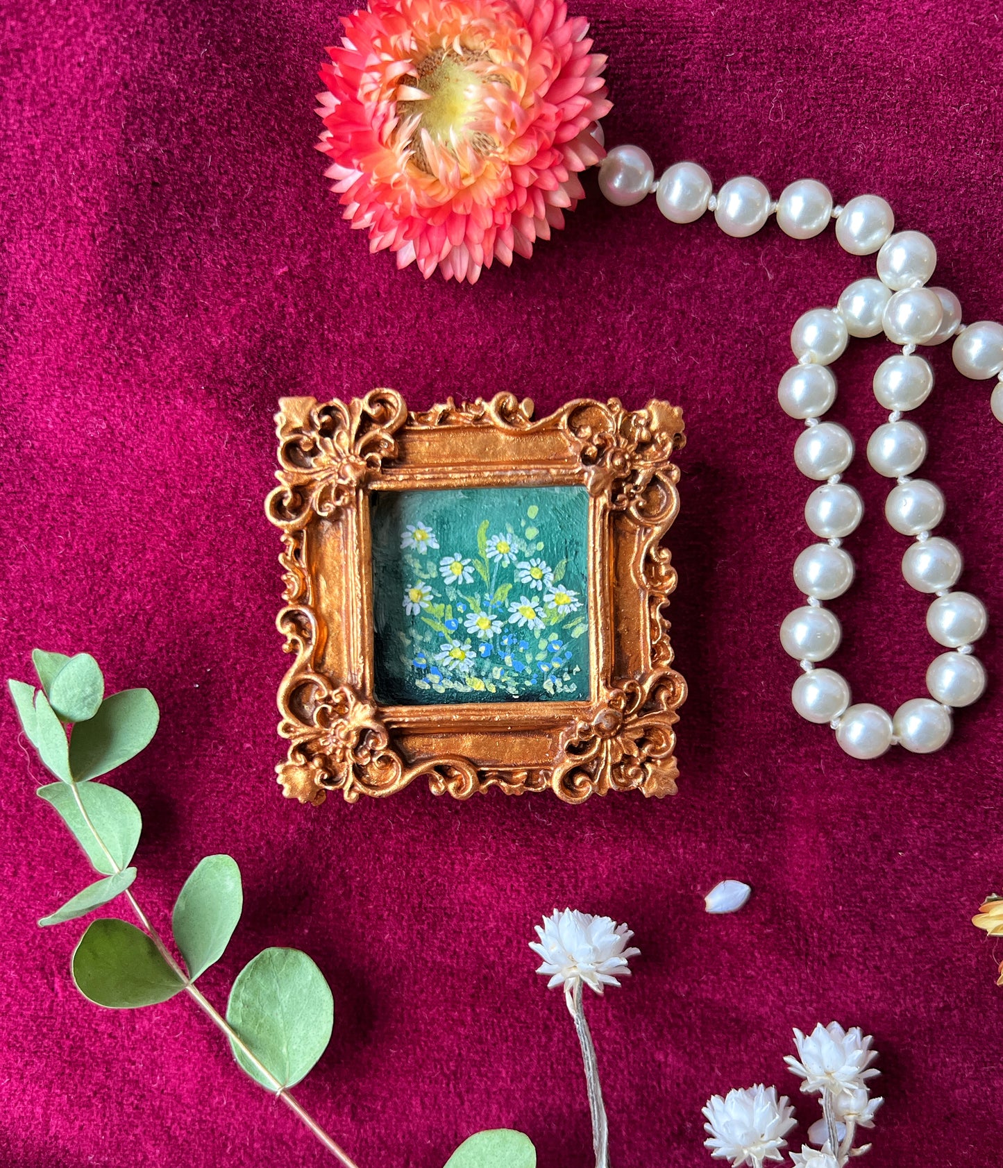 Daisies and Forget Me Not Floral Magnet